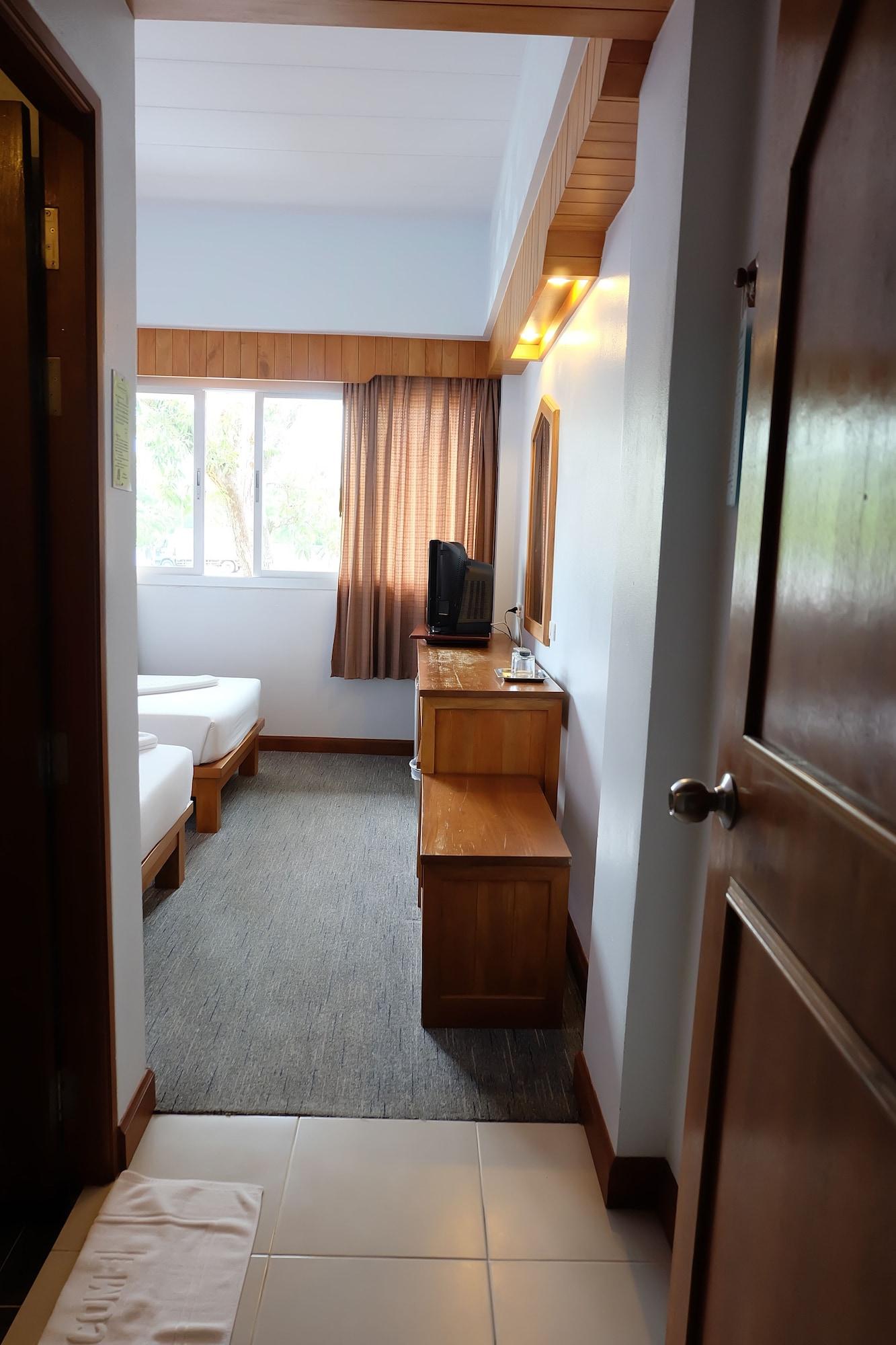 קראבי Riverside Hotel מראה חיצוני תמונה