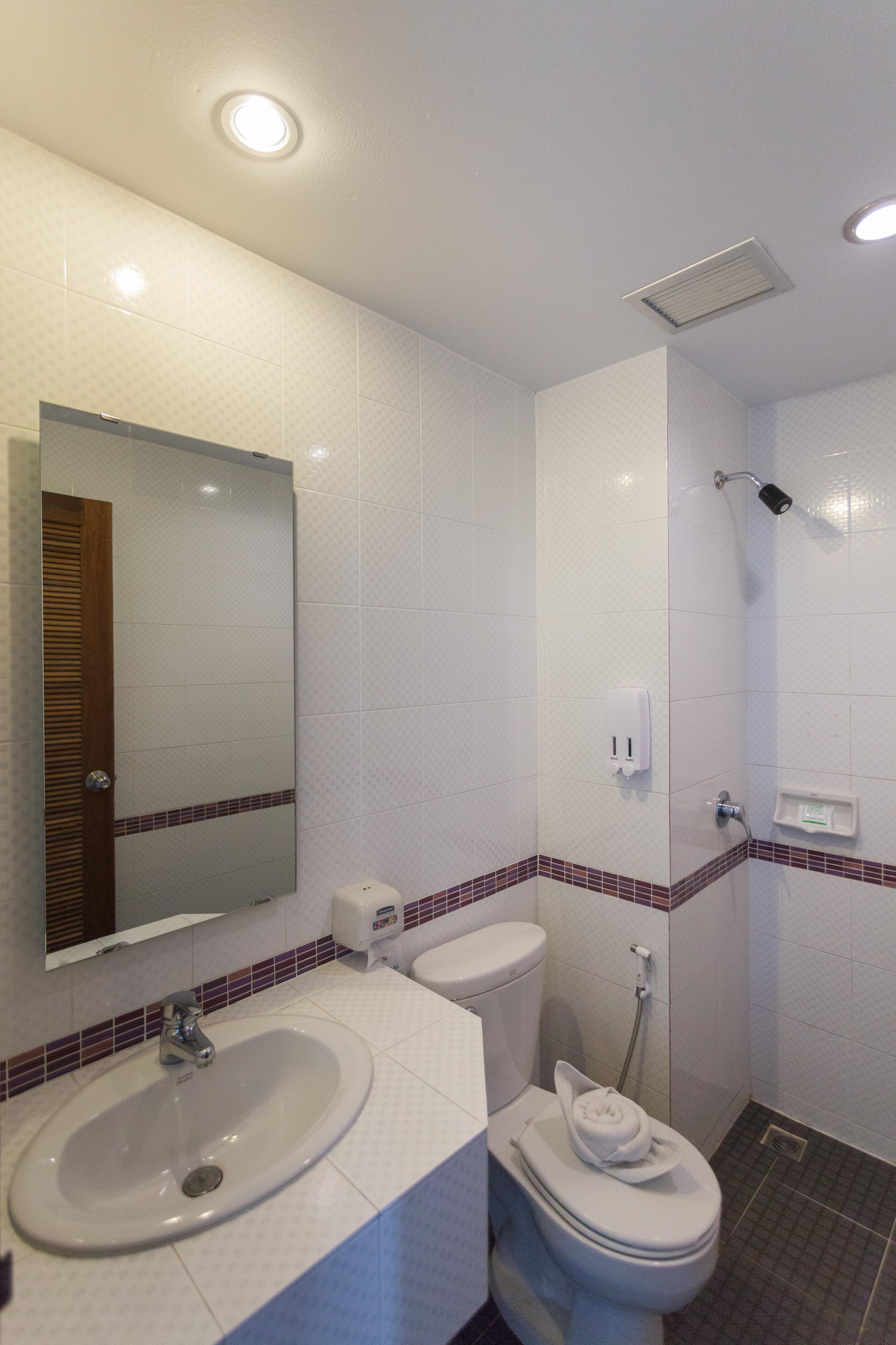 קראבי Riverside Hotel מראה חיצוני תמונה
