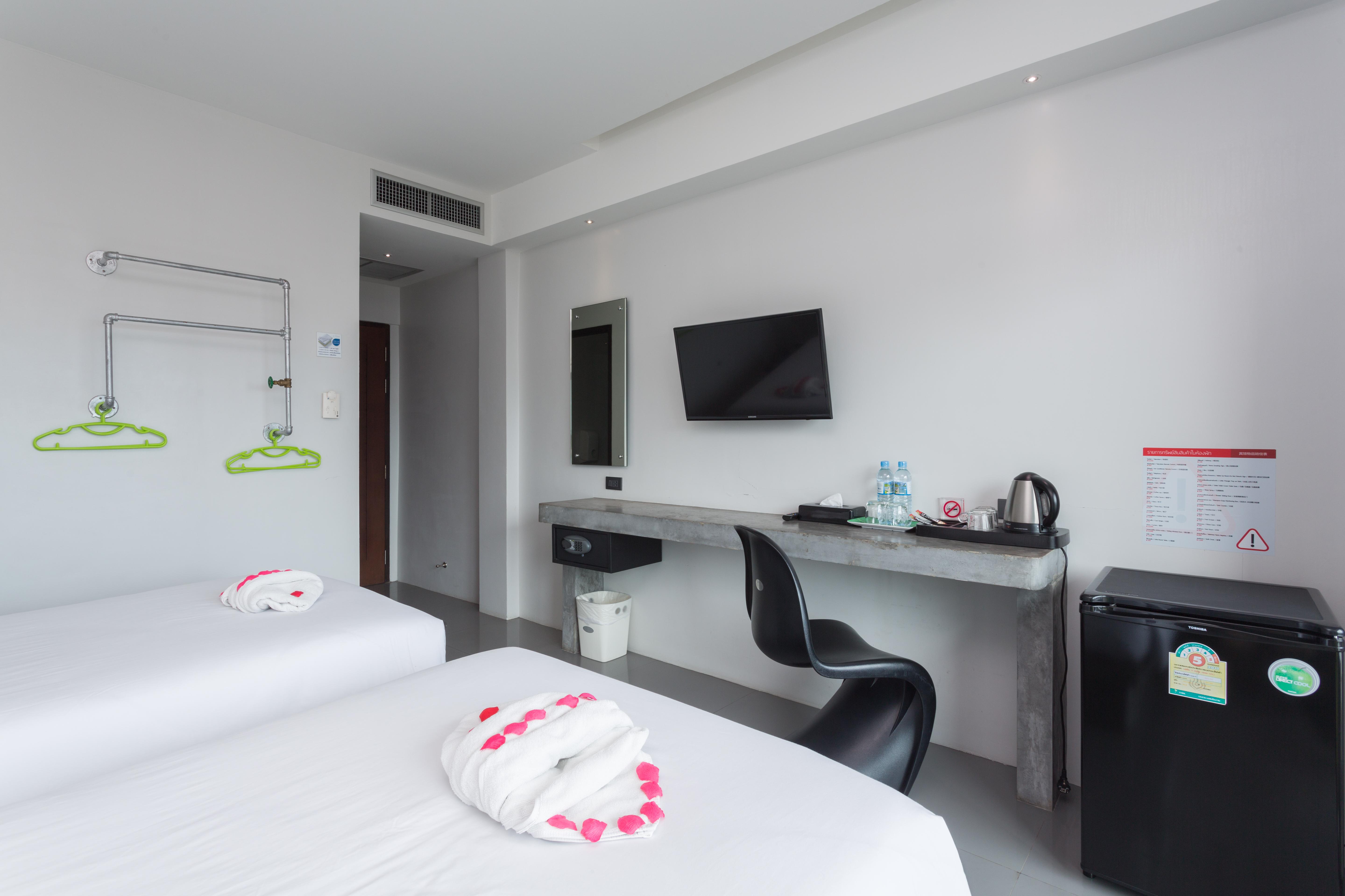 קראבי Riverside Hotel מראה חיצוני תמונה