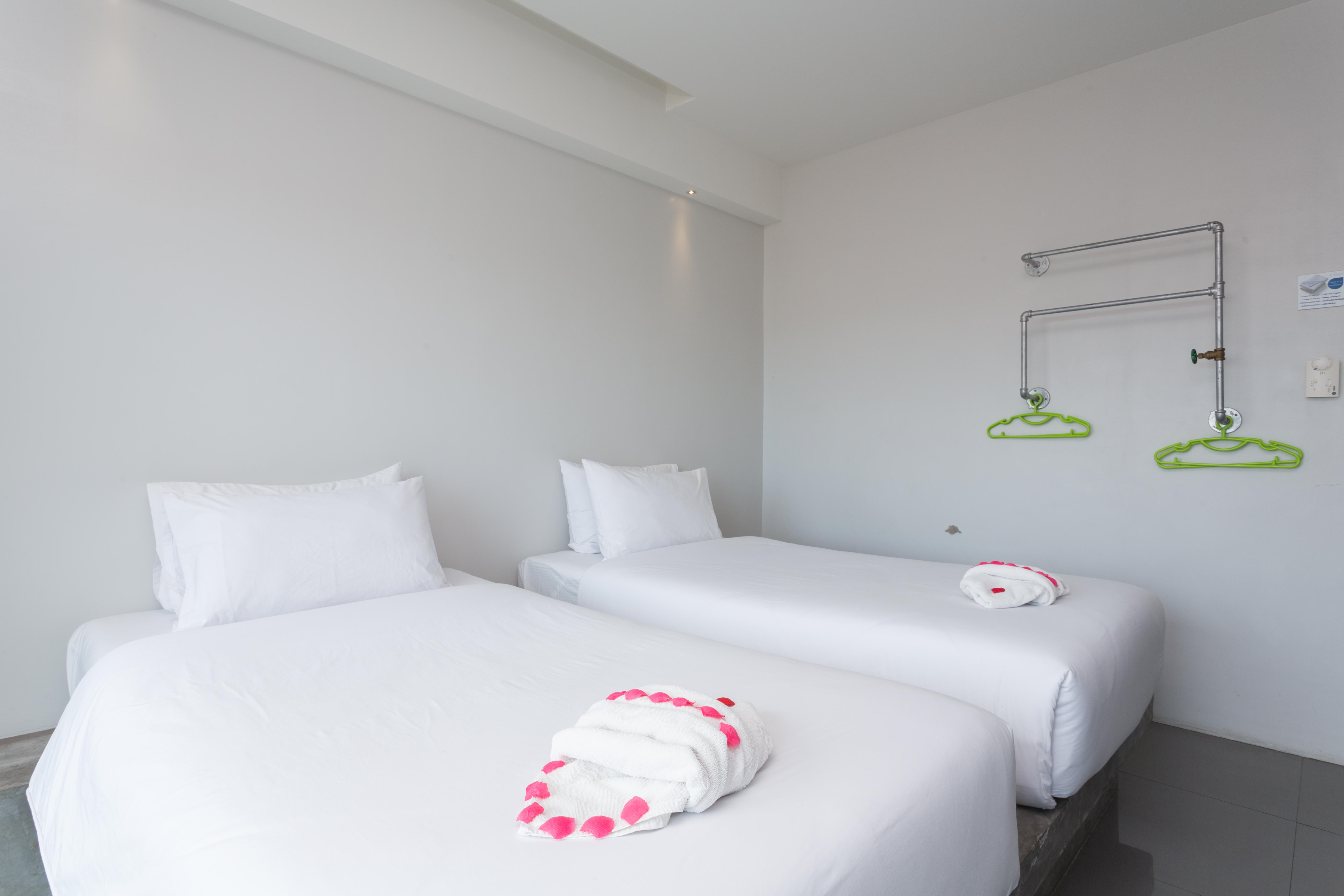 קראבי Riverside Hotel מראה חיצוני תמונה