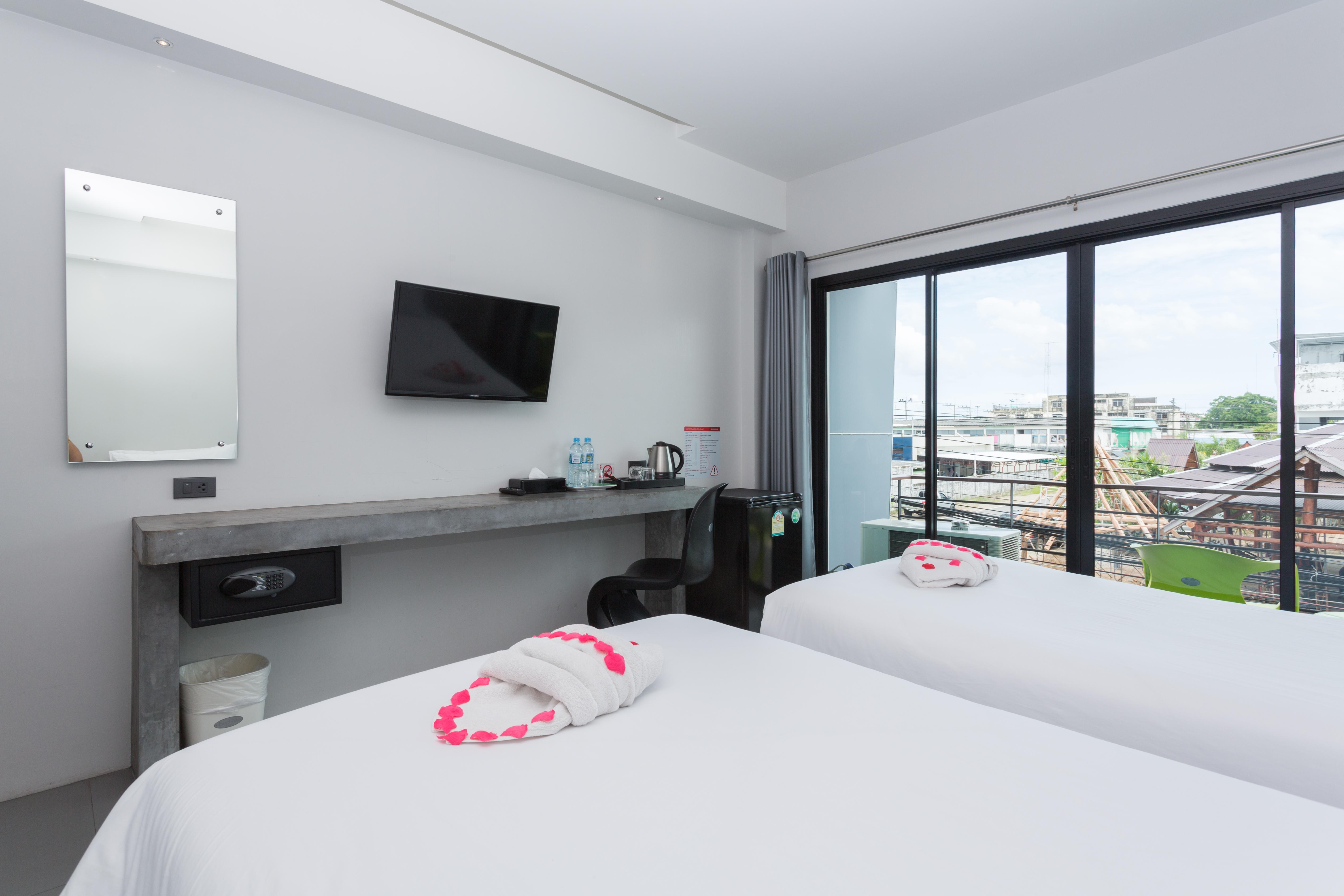 קראבי Riverside Hotel מראה חיצוני תמונה