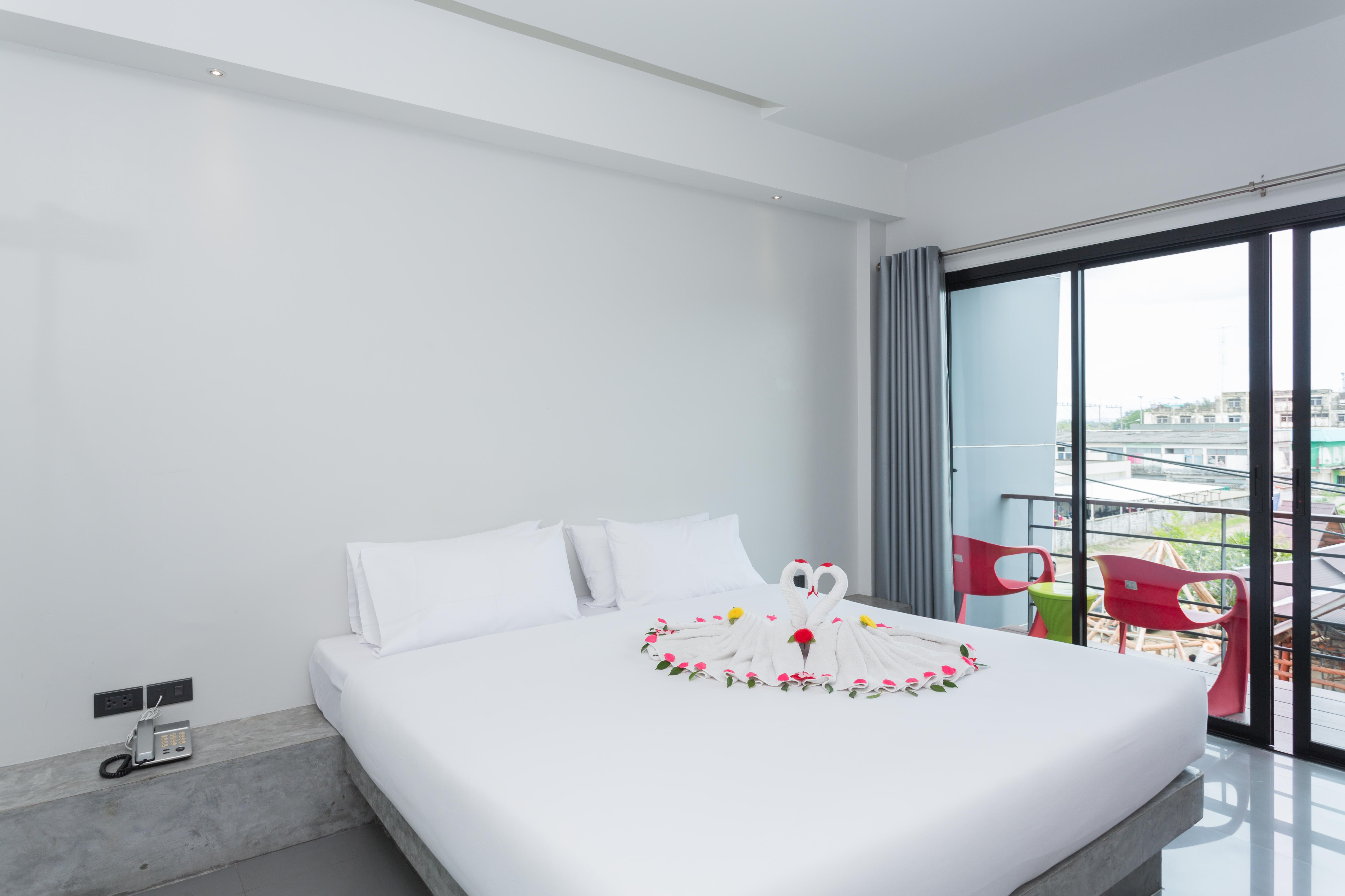 קראבי Riverside Hotel מראה חיצוני תמונה