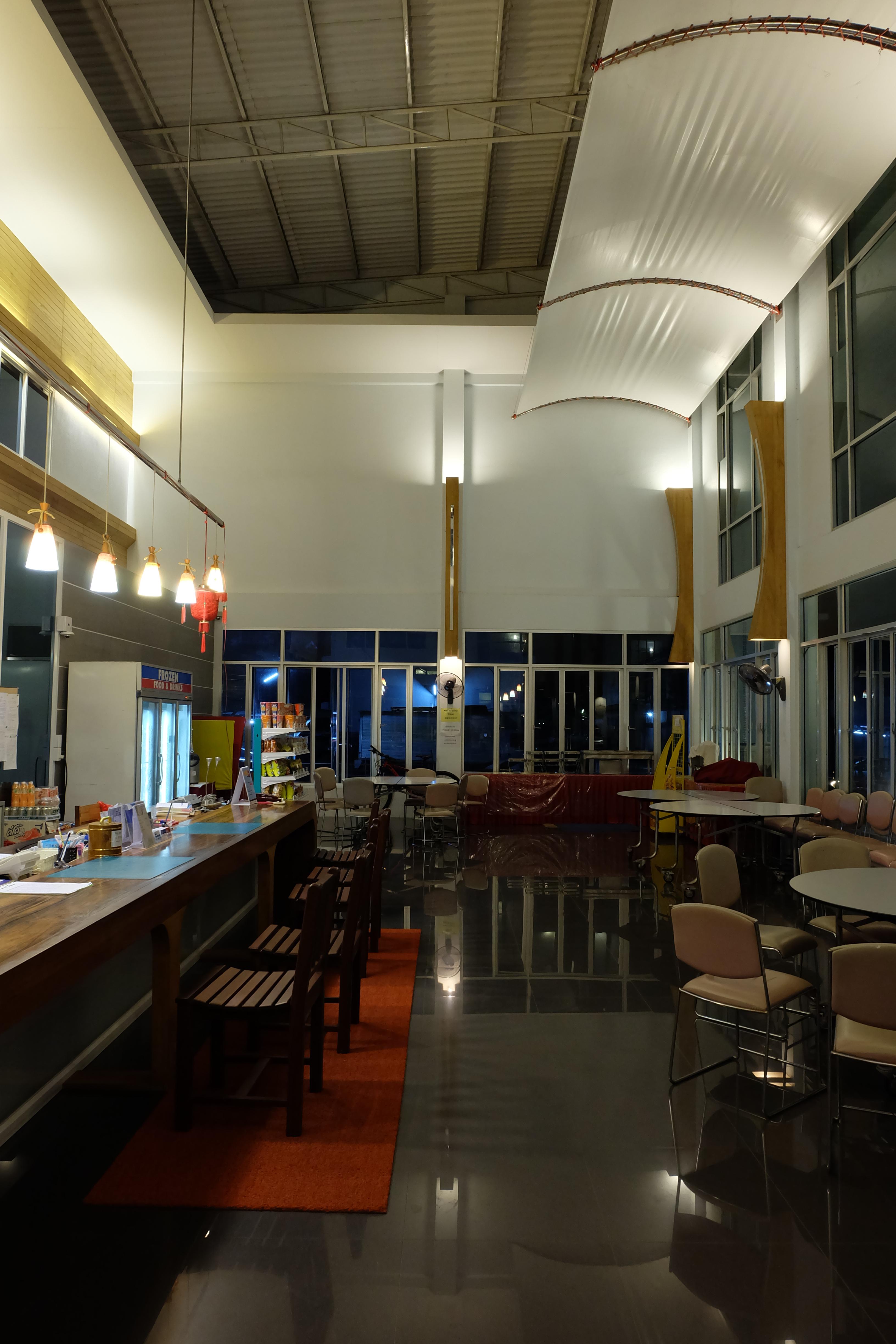 קראבי Riverside Hotel מראה חיצוני תמונה