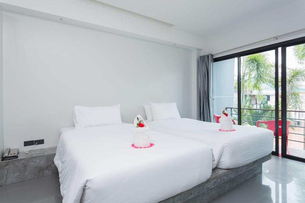 קראבי Riverside Hotel מראה חיצוני תמונה