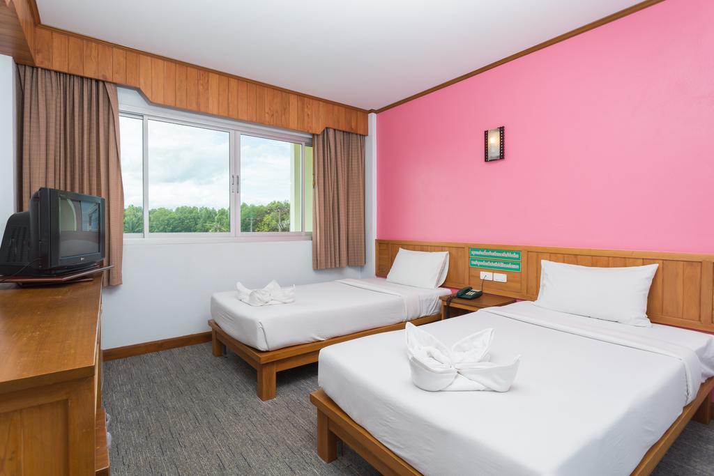 קראבי Riverside Hotel מראה חיצוני תמונה